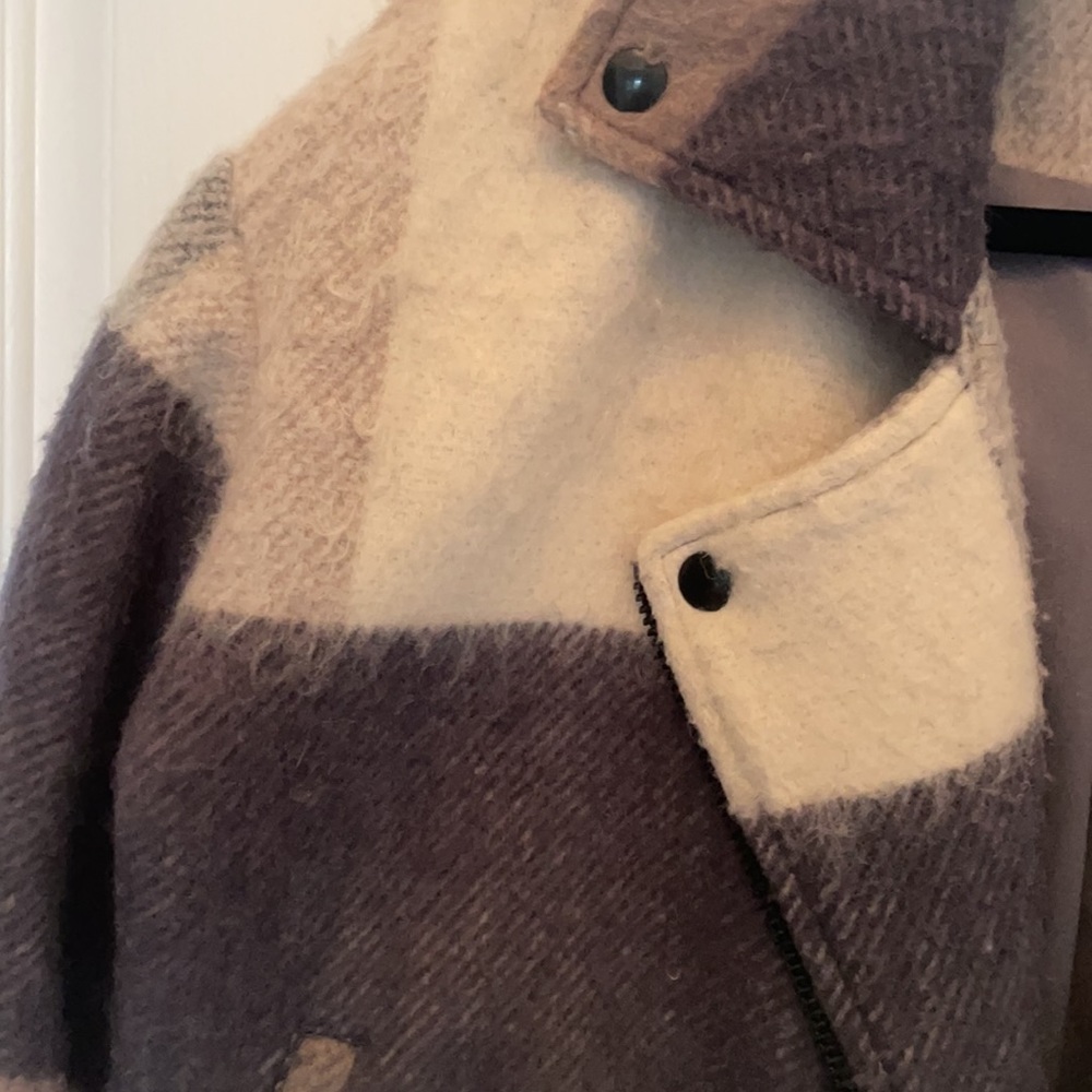 Jacket - Picture 2 of 6